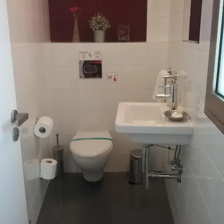 Agnanti Apartamento *