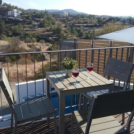 Agnanti Apartamento Argaka