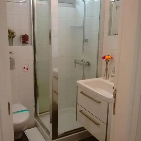 Apartament Agnanti *